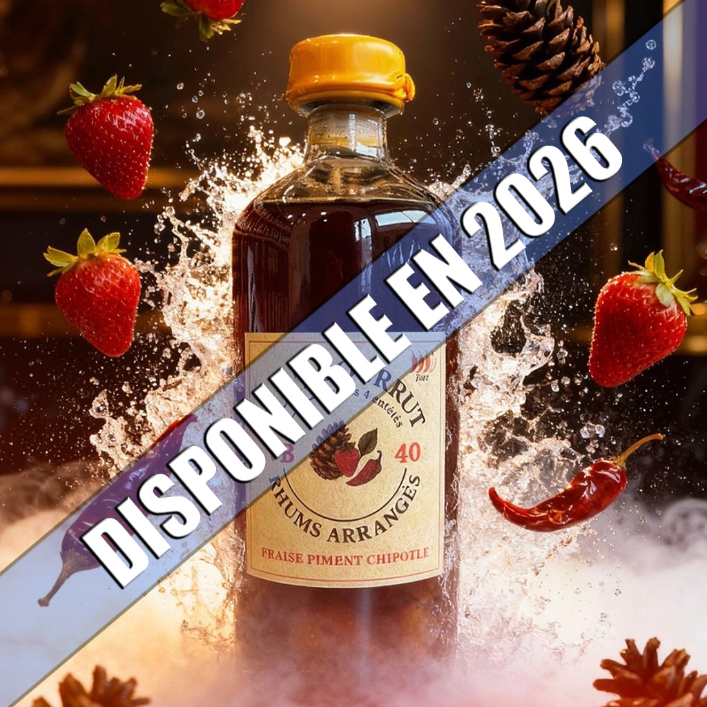 DISPONIBLE EN 2026 - Rhum arrangé Fraise Piment Chipotle – Quand la gourmandise du fruit rencontre la puissance fumée des épices